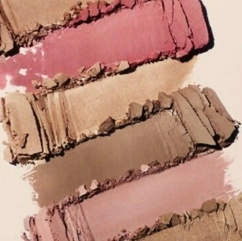 🆕 Iconic London Blaze Chaser Face Palette